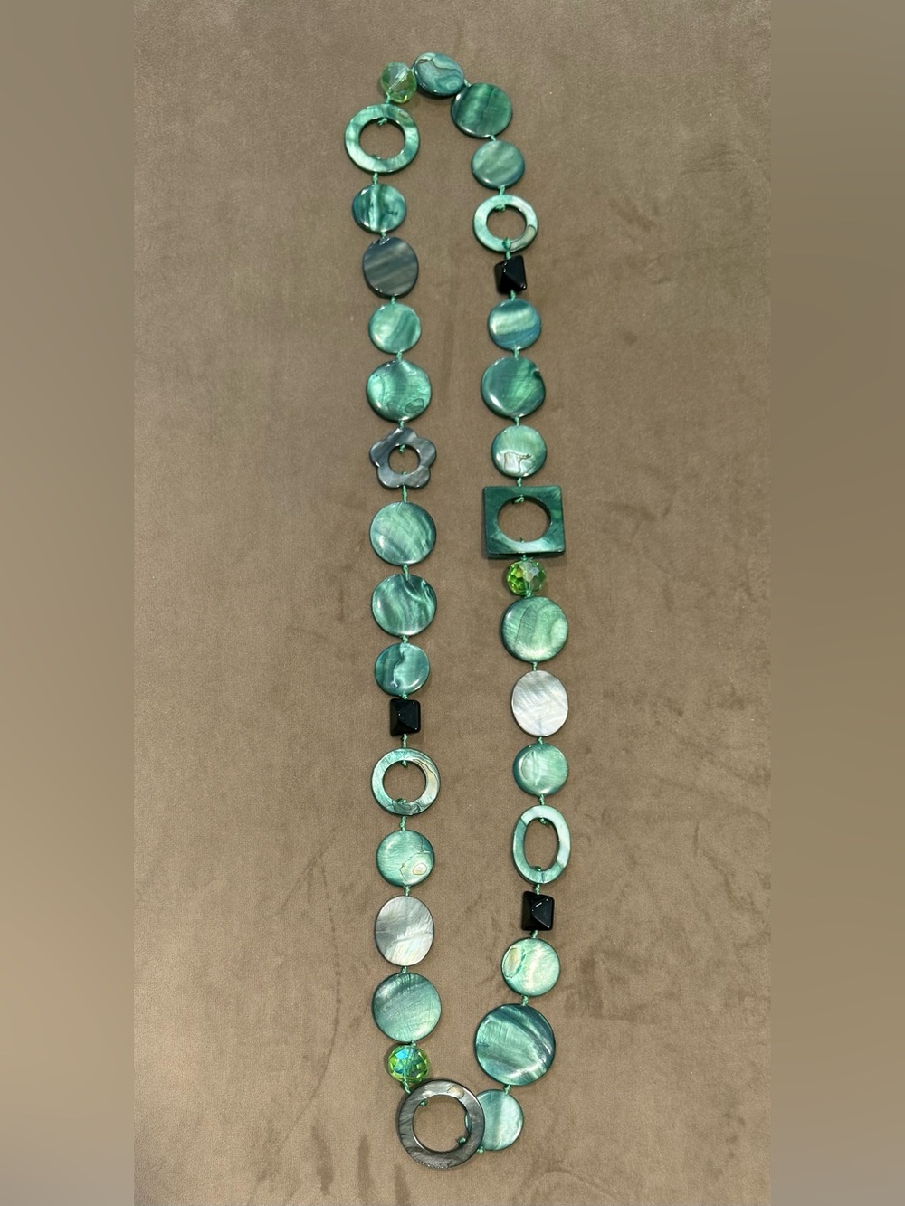 Green Pearl Tone Beaded Women's Necklace with Silver-Gray and Black Accents